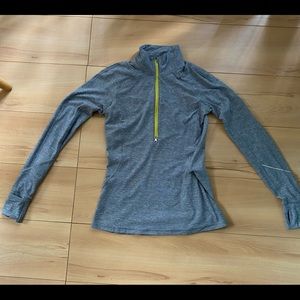 Lululemon Size 6 Quarter Zip Jacket
